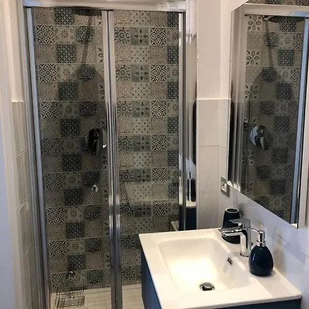 Leonardo Luxury Apartment